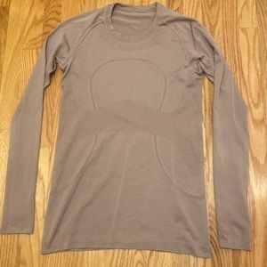 lululemon athletica tech swiftly